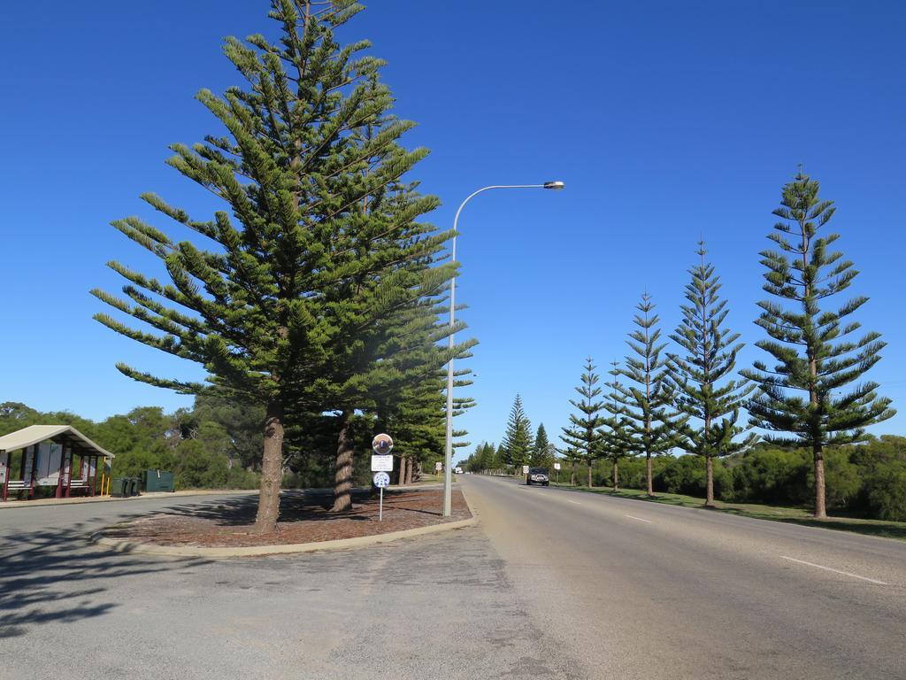 Jurien Beachfront Holiday Units Villa Джуриън Бей Стая снимка