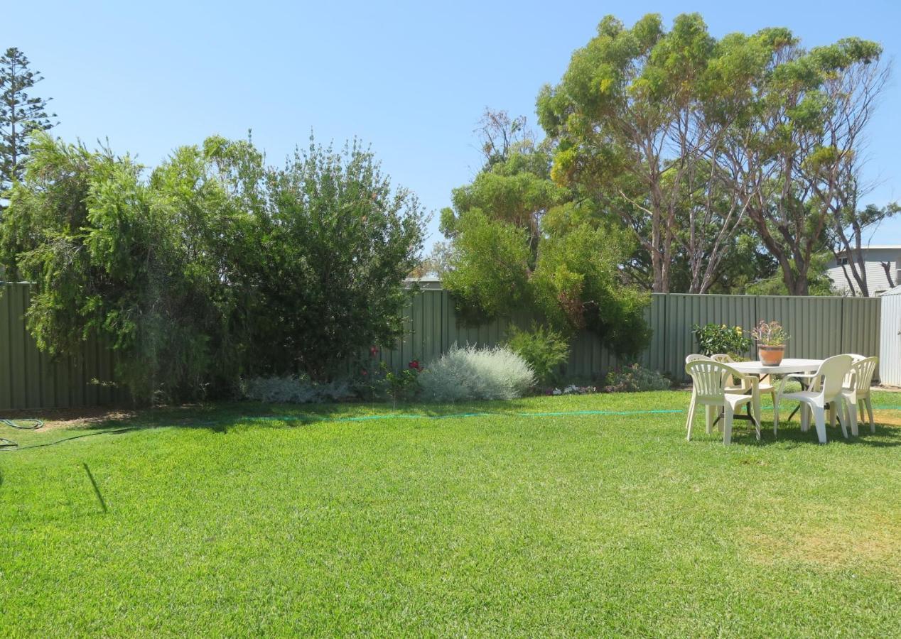 Jurien Beachfront Holiday Units Villa Джуриън Бей Екстериор снимка